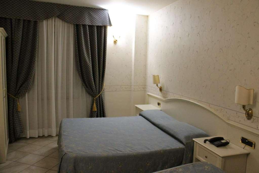Hotel La Noce Кивассо Номер фото