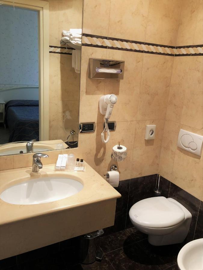 Hotel La Noce Кивассо Экстерьер фото
